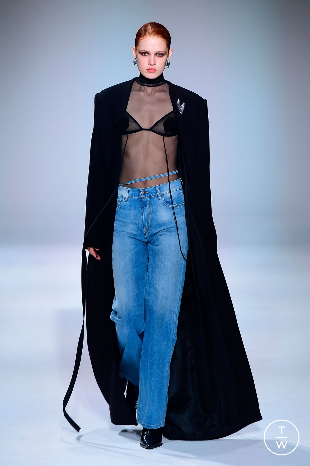 Fashion Week London Fall/Winter 2023 look 13 from the Nensi Dojaka collection womenswear