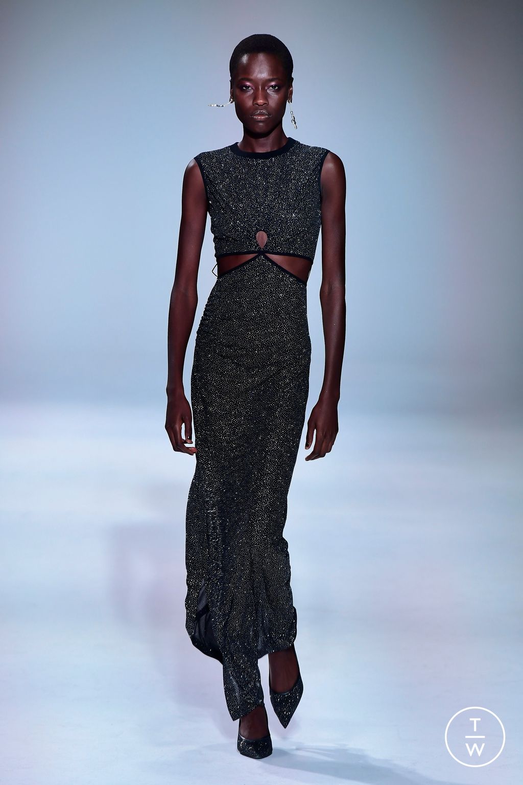 Fashion Week London Fall/Winter 2023 look 21 from the Nensi Dojaka collection womenswear