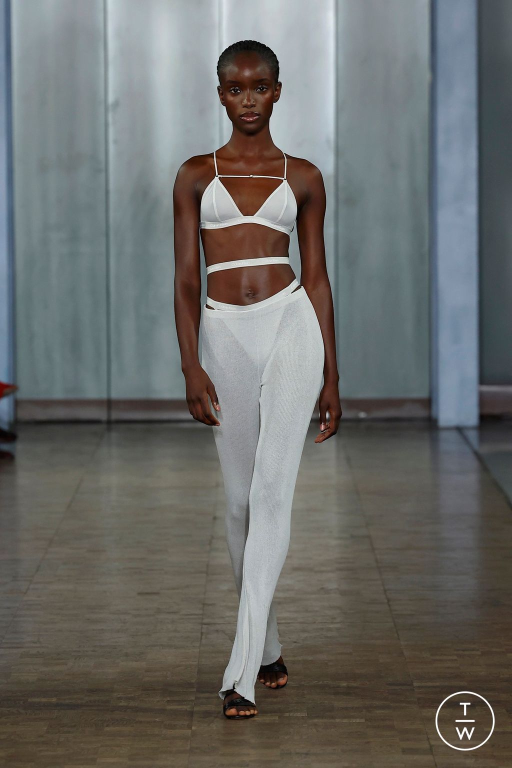 Fashion Week London Spring/Summer 2025 look 16 from the Nensi Dojaka collection womenswear