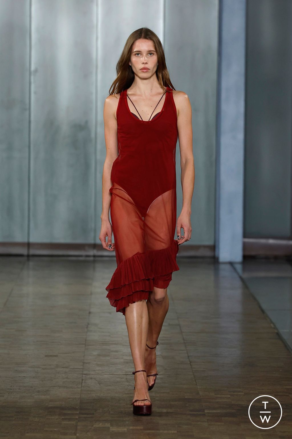 Fashion Week London Spring/Summer 2025 look 30 from the Nensi Dojaka collection womenswear