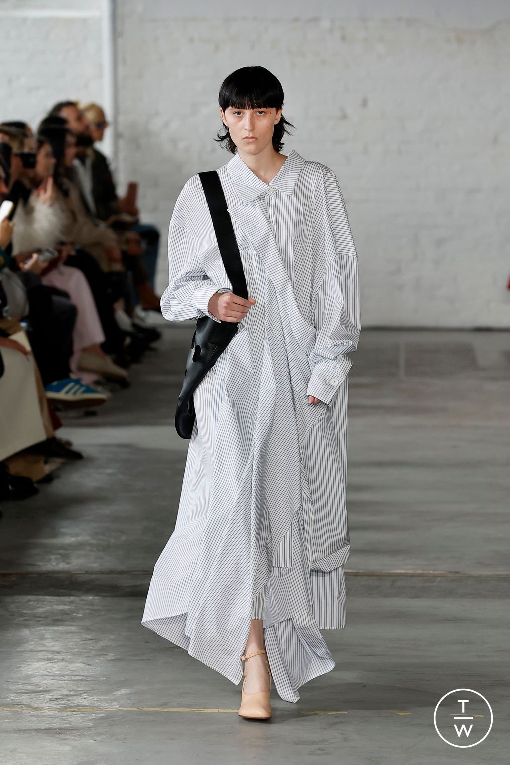 Fashion Week Paris Spring/Summer 2025 look 1 from the Niccolò Pasqualetti collection womenswear