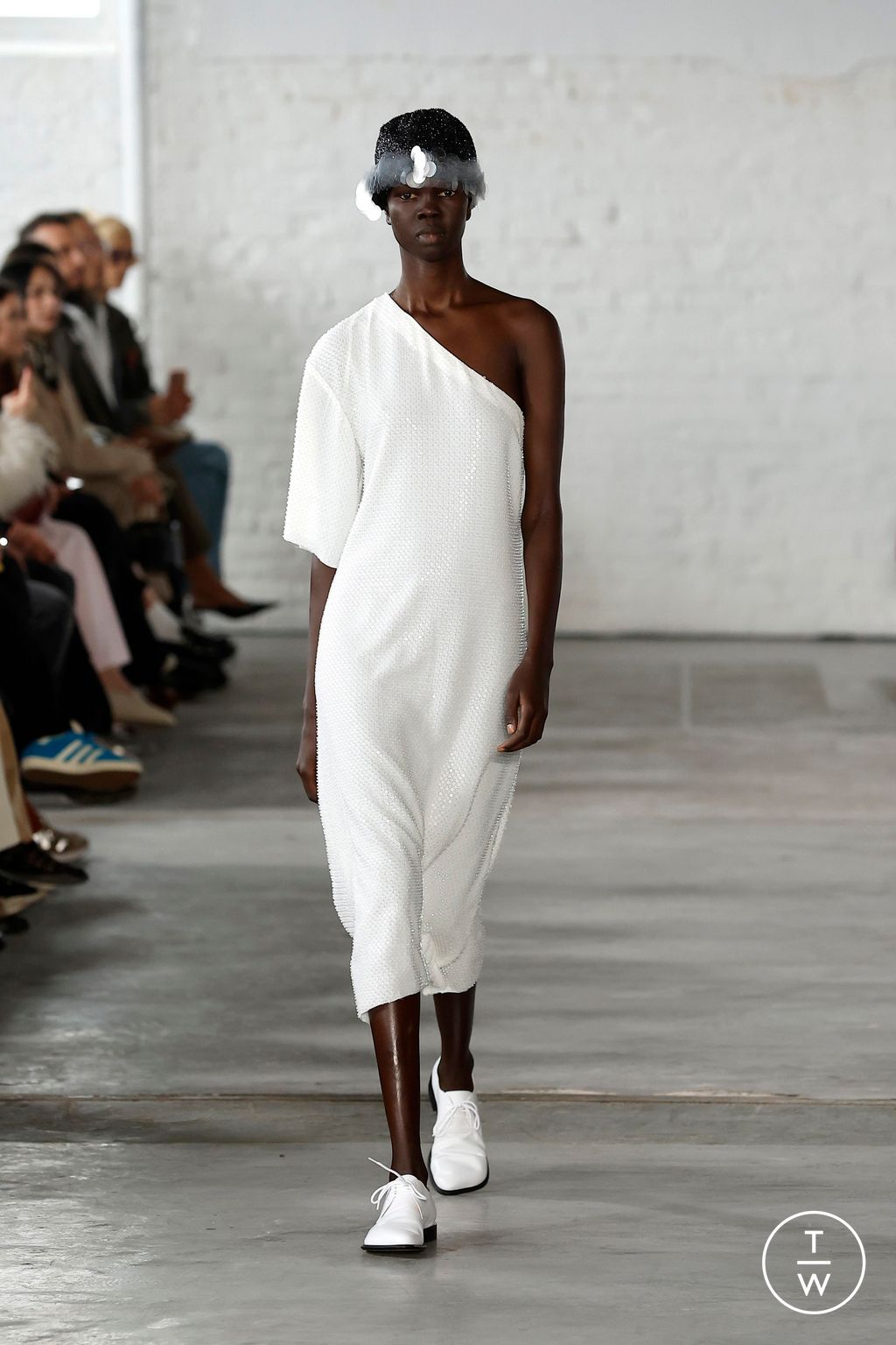 Fashion Week Paris Spring/Summer 2025 look 31 from the Niccolò Pasqualetti collection womenswear