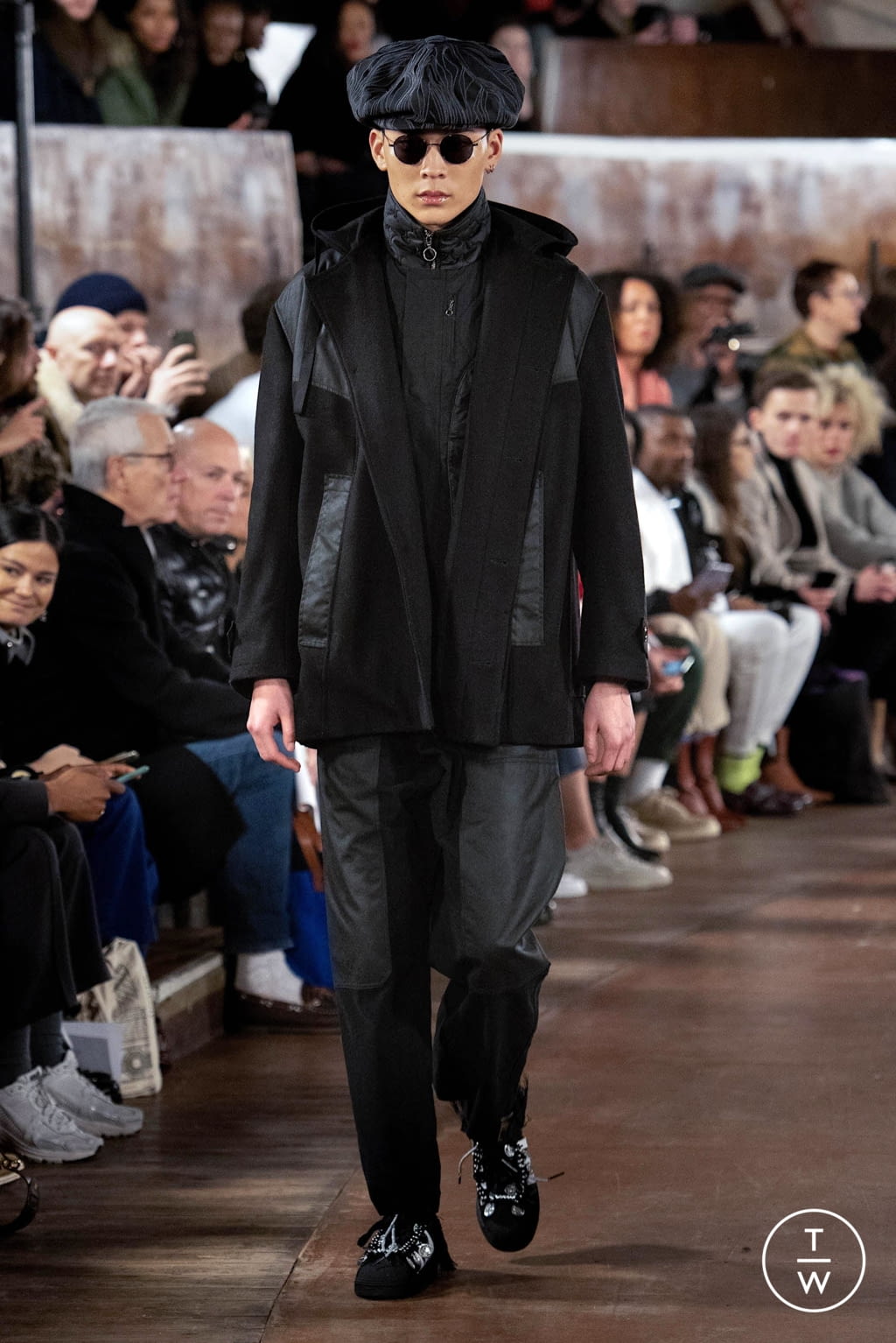 Fashion Week London Fall/Winter 2020 look 16 from the Nicholas Daley collection 男装
