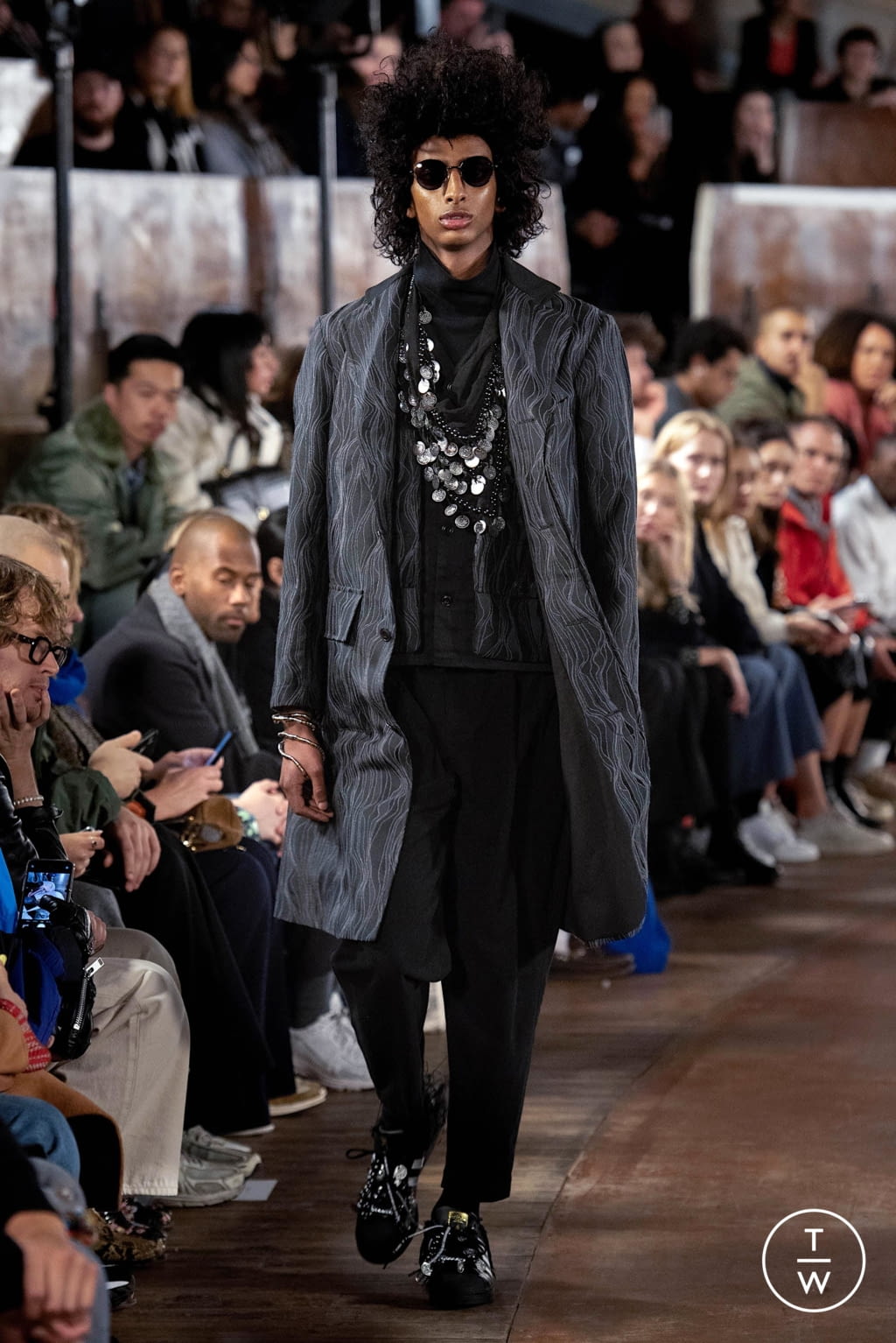 Fashion Week London Fall/Winter 2020 look 20 from the Nicholas Daley collection 男装