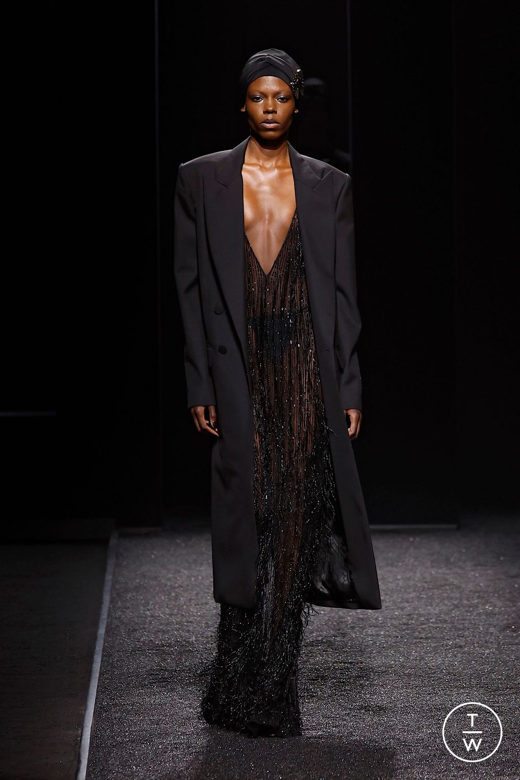 Fashion Week Paris Fall/Winter 2025 look 29 from the Nina Ricci collection womenswear