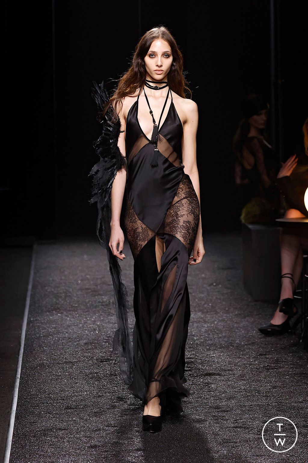 Fashion Week Paris Fall/Winter 2025 look 38 from the Nina Ricci collection womenswear