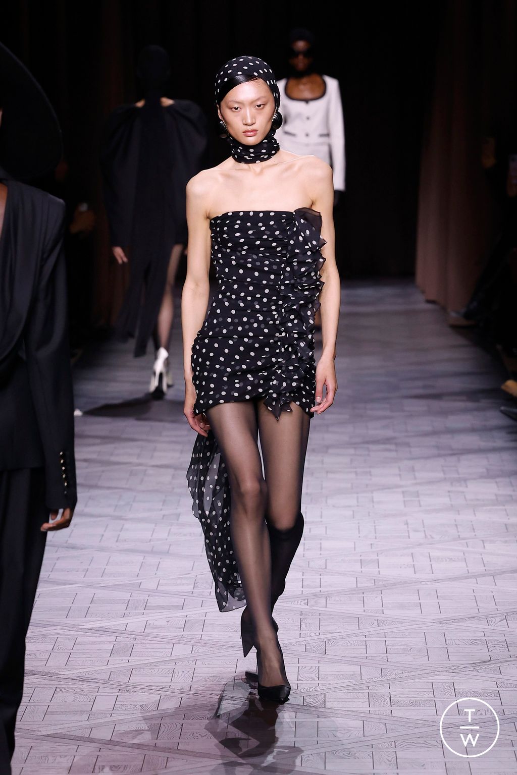 Fashion Week Paris Spring-Summer 2025 look 17 from the Nina Ricci collection womenswear