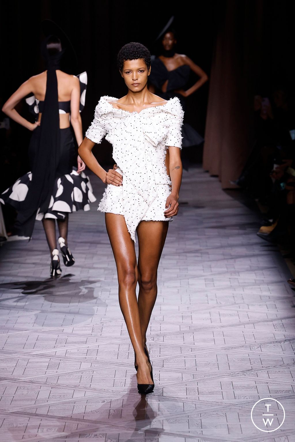 Fashion Week Paris Spring/Summer 2025 look 21 de la collection Nina Ricci womenswear