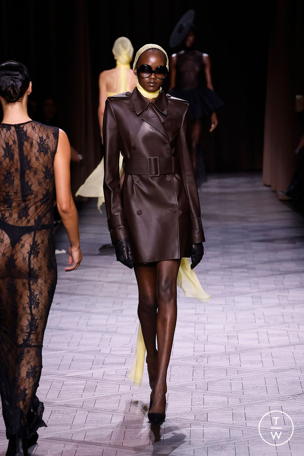Fashion Week Paris Spring/Summer 2025 look 26 from the Nina Ricci collection womenswear