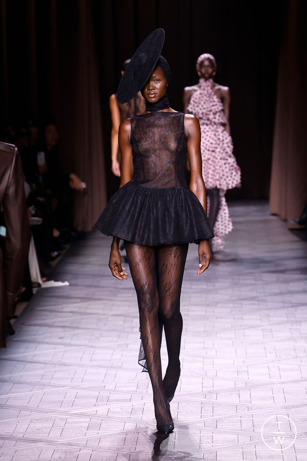 Fashion Week Paris Spring/Summer 2025 look 27 from the Nina Ricci collection womenswear