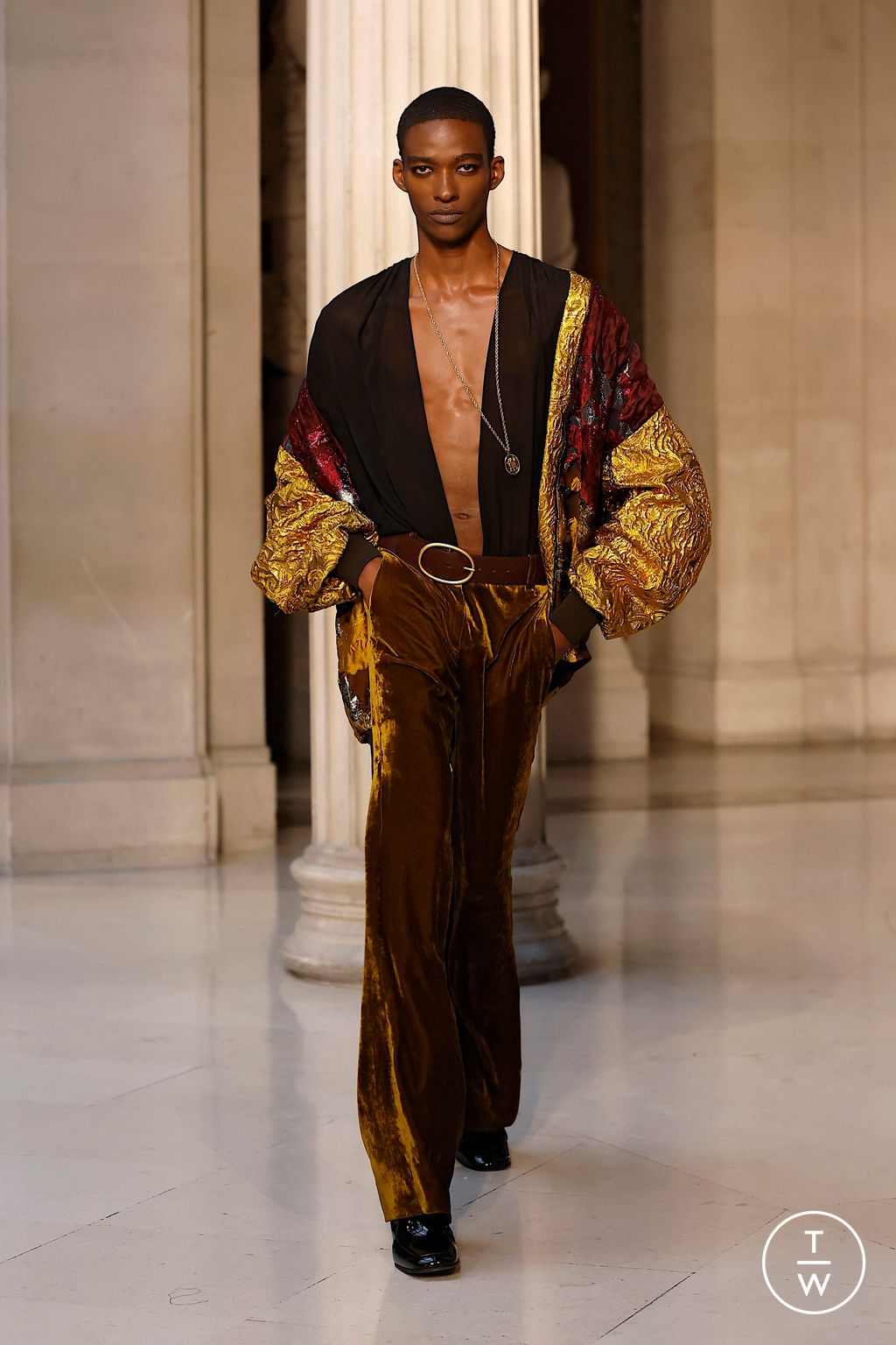 Fashion Week Paris Spring/Summer 2026 look 25 from the Nina Ricci collection womenswear