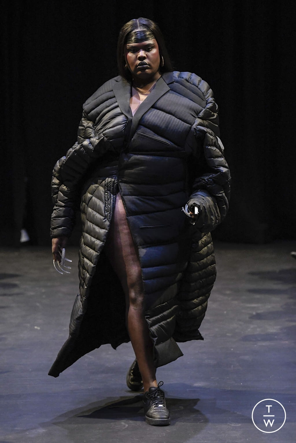 Fashion Week New York Fall/Winter 2022 look 36 from the No Sesso collection womenswear