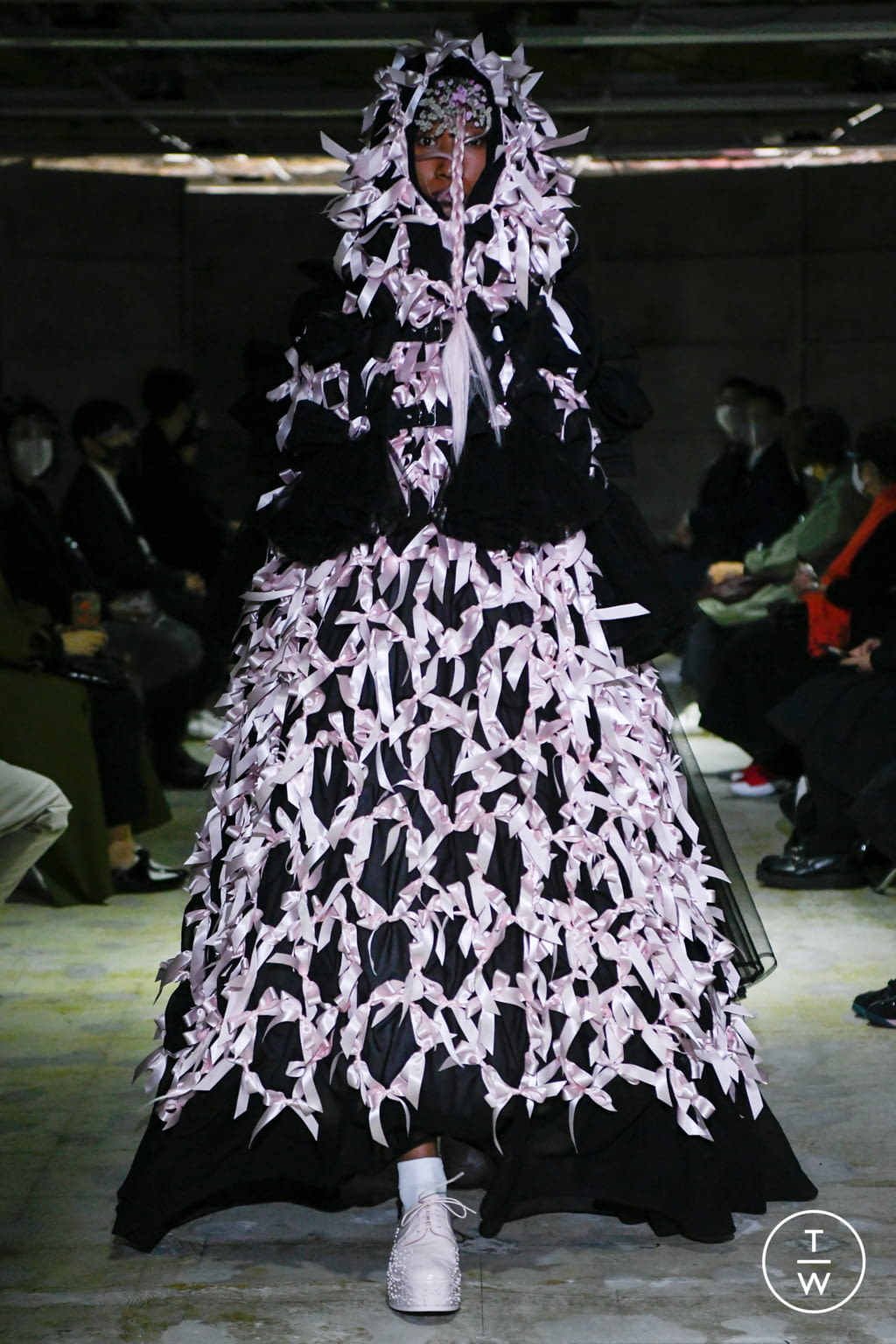 Fashion Week Paris Spring/Summer 2021 look 10 from the Noir Kei Ninomiya collection womenswear