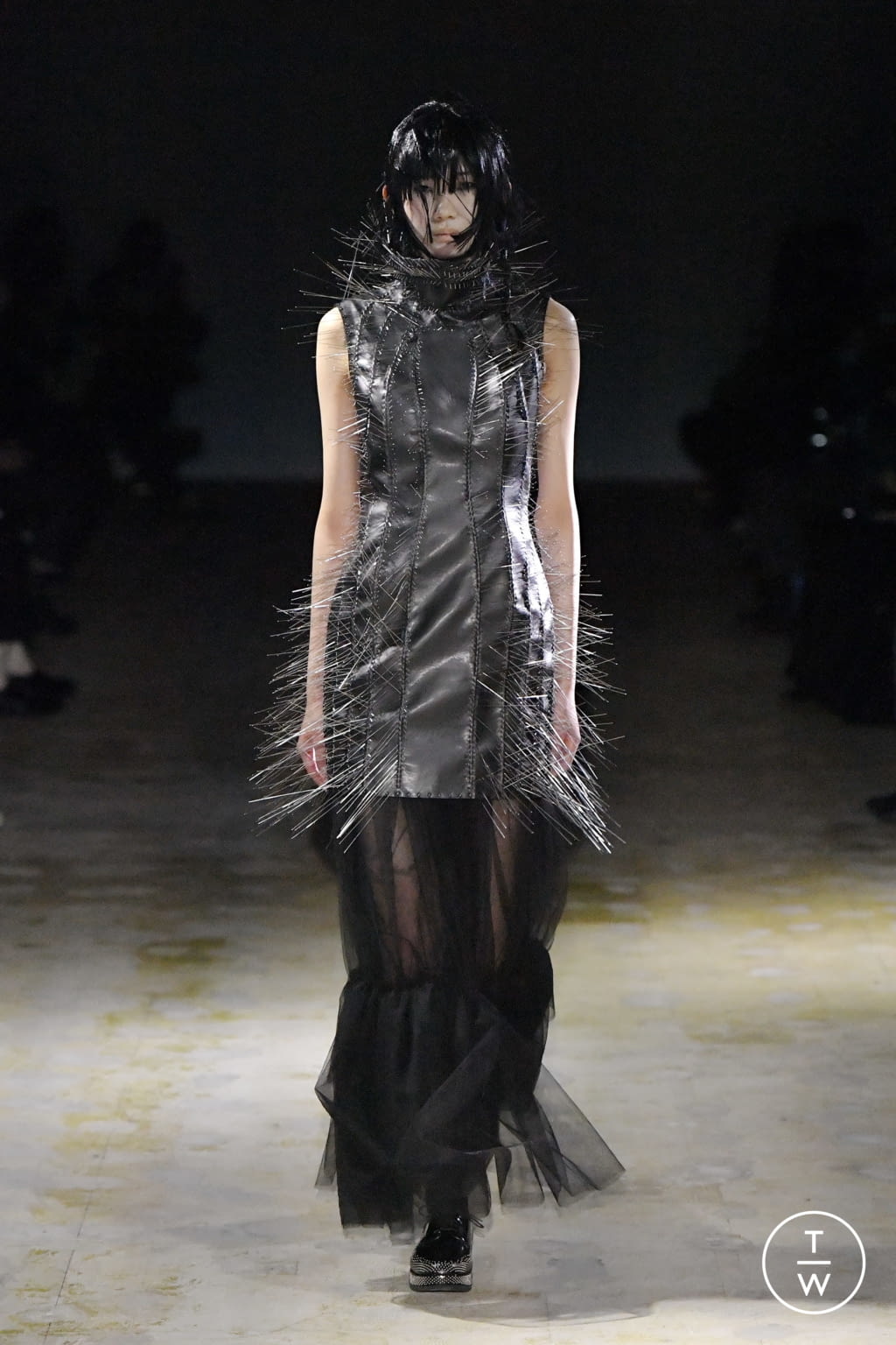 Fashion Week Paris Fall/Winter 2021 look 5 de la collection Noir Kei Ninomiya womenswear