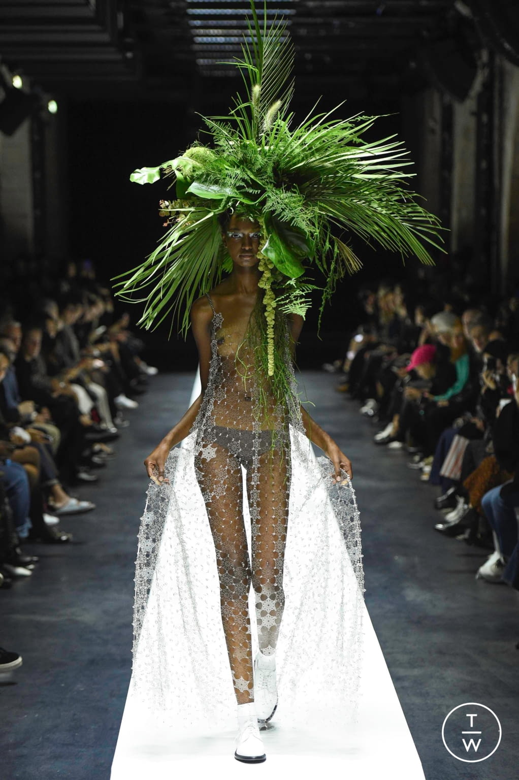 Fashion Week Paris Spring/Summer 2020 look 35 de la collection Noir Kei Ninomiya womenswear