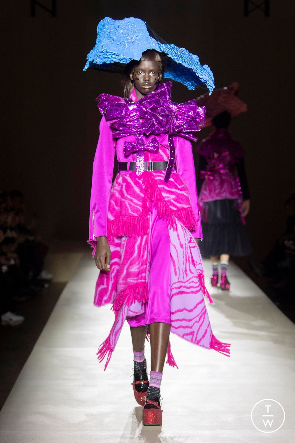 Fashion Week Paris Fall/Winter 2023 look 8 de la collection Noir Kei Ninomiya womenswear