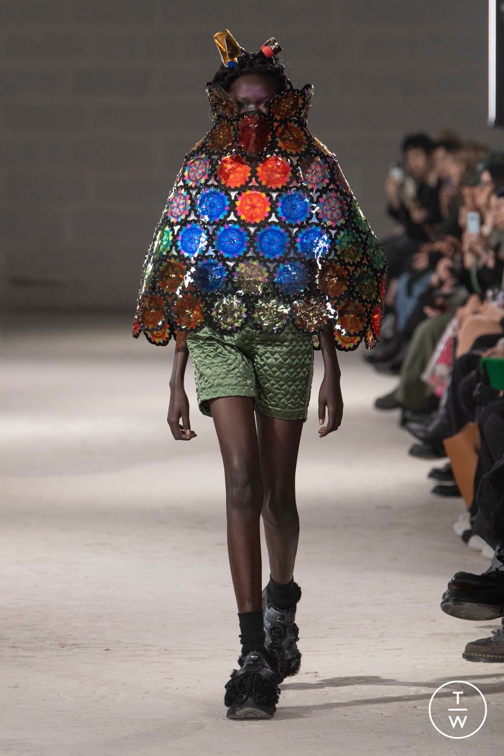 Fashion Week Paris Fall/Winter 2024 look 29 de la collection Noir Kei Ninomiya womenswear