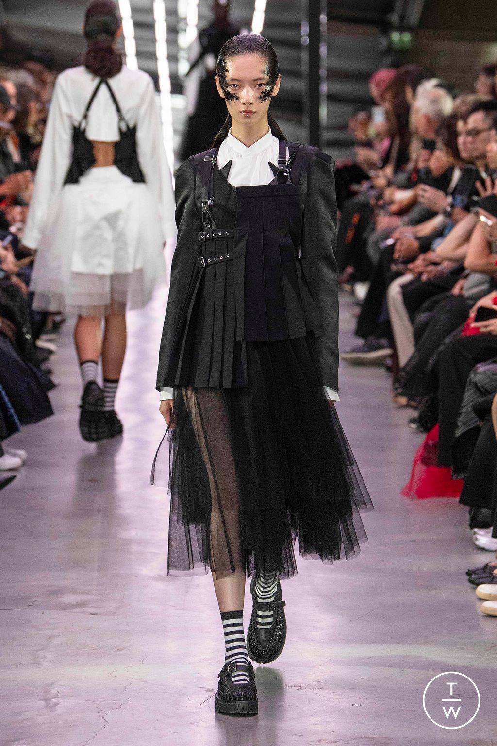 Fashion Week Paris Spring/Summer 2024 look 10 from the Noir Kei Ninomiya collection womenswear