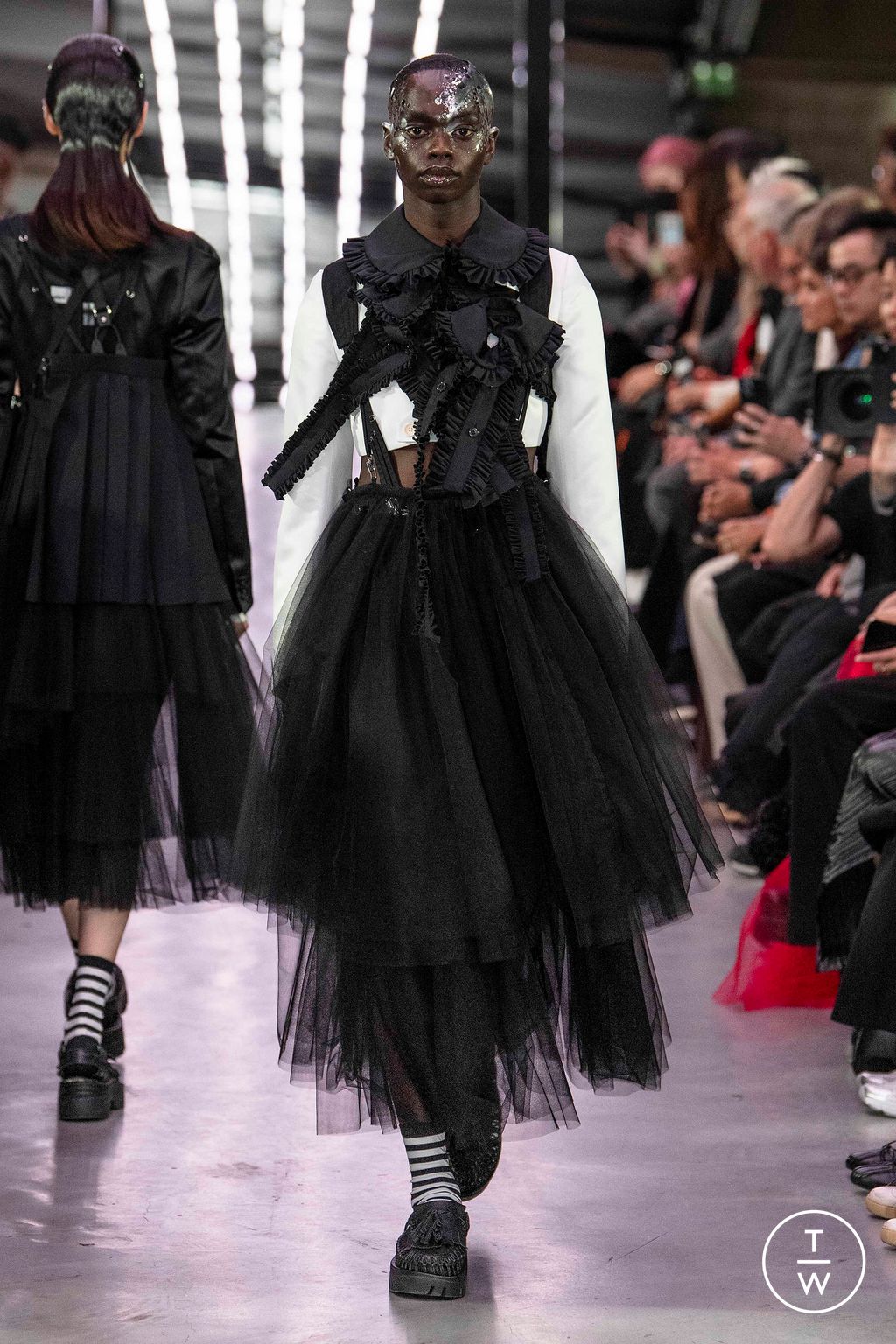 Fashion Week Paris Spring/Summer 2024 look 11 de la collection Noir Kei Ninomiya womenswear