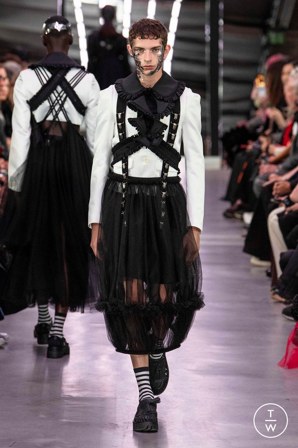 Fashion Week Paris Spring/Summer 2024 look 12 from the Noir Kei Ninomiya collection womenswear
