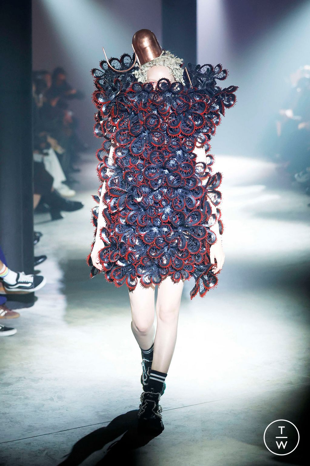 Fashion Week Paris Spring/Summer 2025 look 3 from the Noir Kei Ninomiya collection womenswear