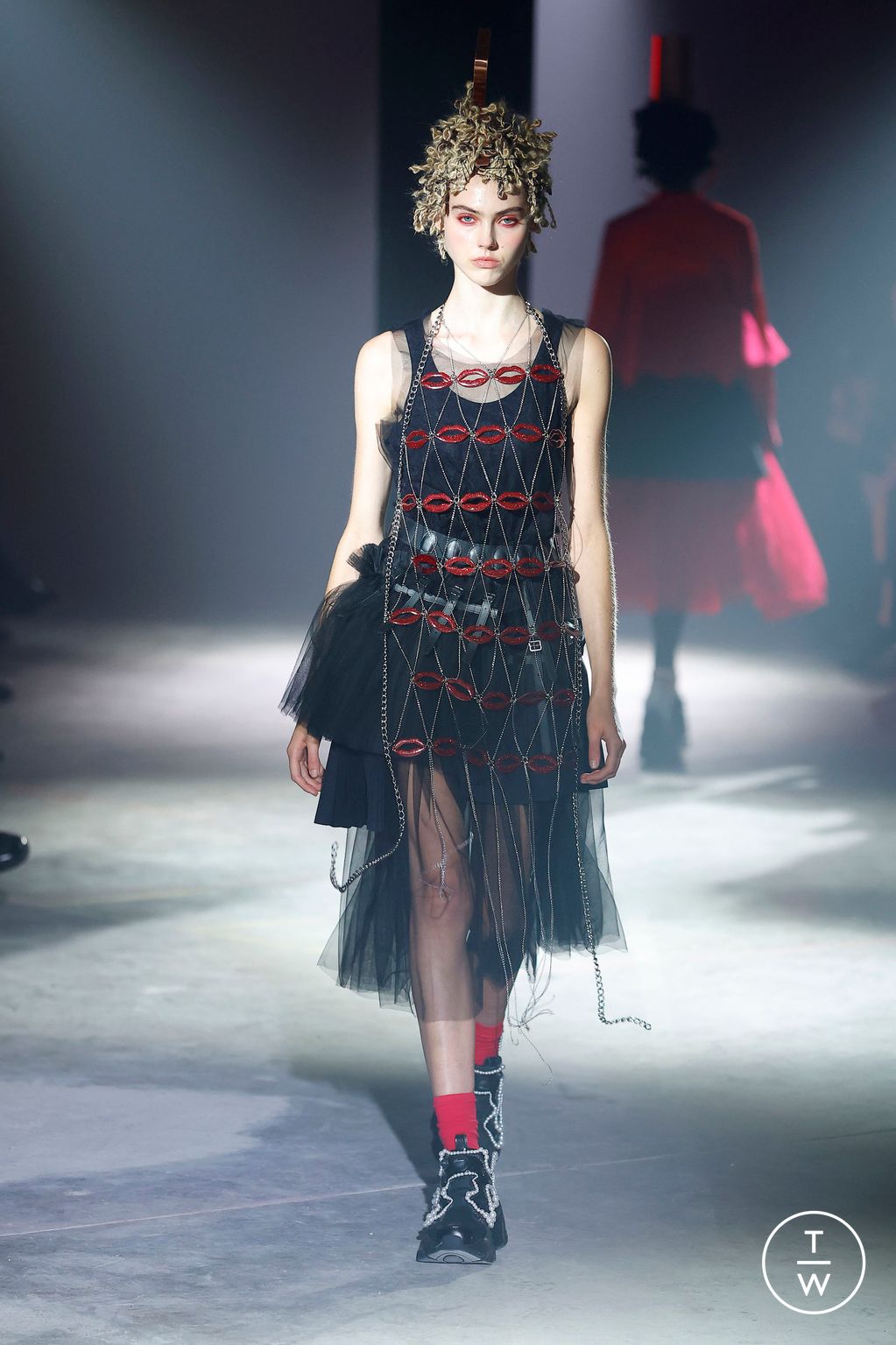 Fashion Week Paris Spring-Summer 2025 look 11 from the Noir Kei Ninomiya collection womenswear