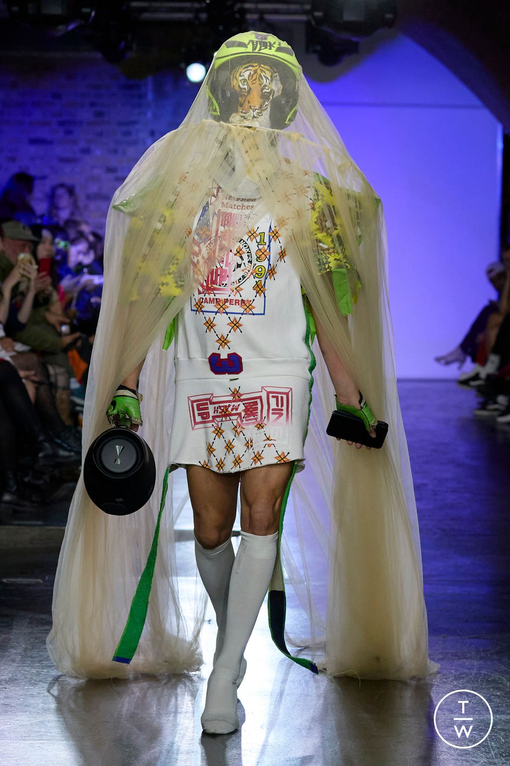 Fashion Week London Spring/Summer 2024 look 25 from the NOKI collection 女装