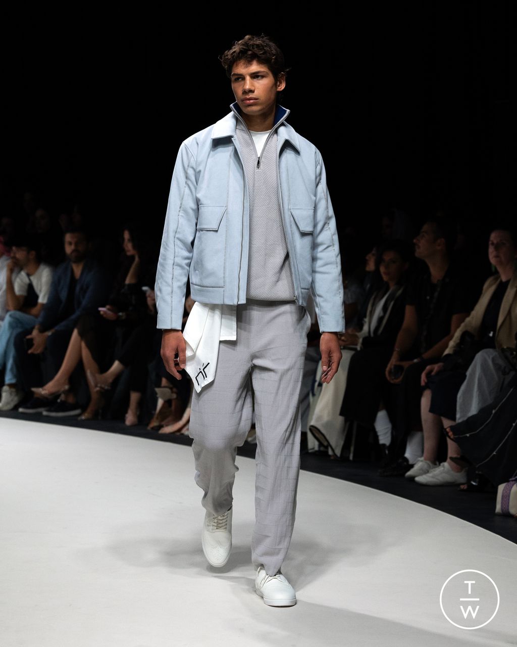 Fashion Week Paris Spring/Summer 2025 look 11 de la collection Noura Sulaiman - Saudi 100 menswear