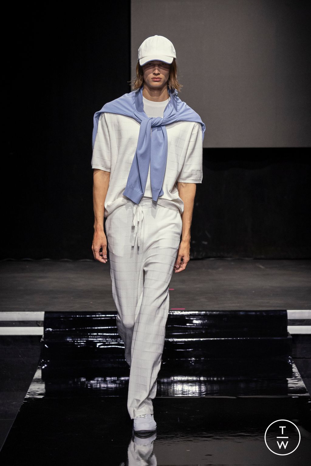Fashion Week Paris Spring-Summer 2025 look 49 from the Saudi 100 collection 男装