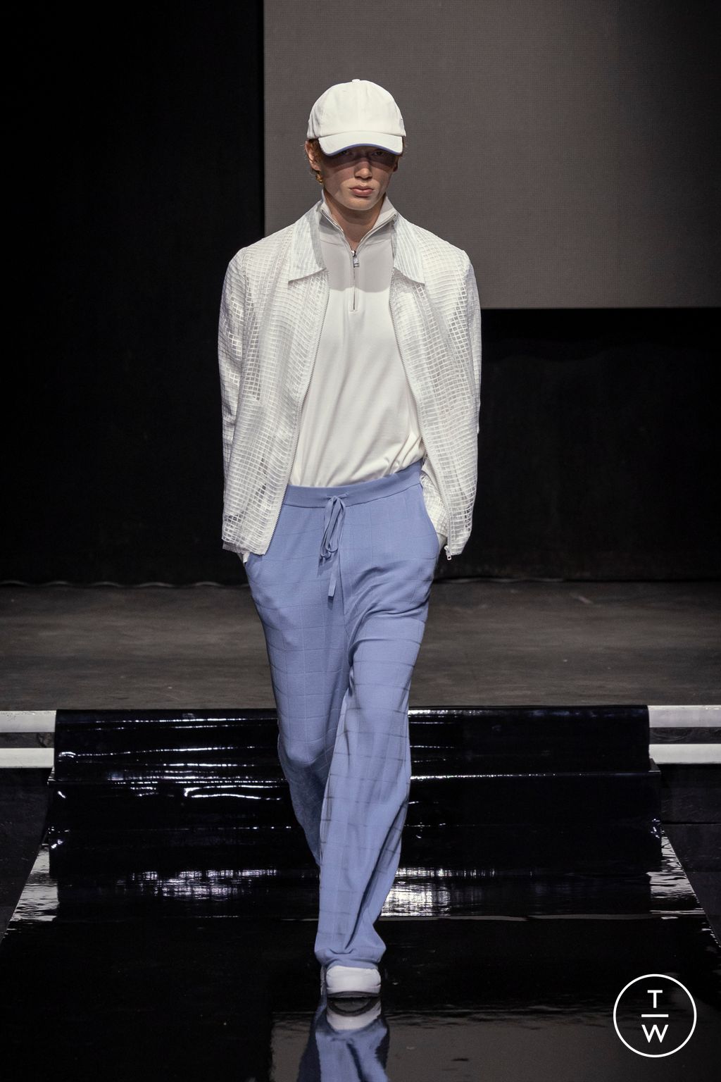 Fashion Week Paris Spring-Summer 2025 look 51 from the Saudi 100 collection 男装