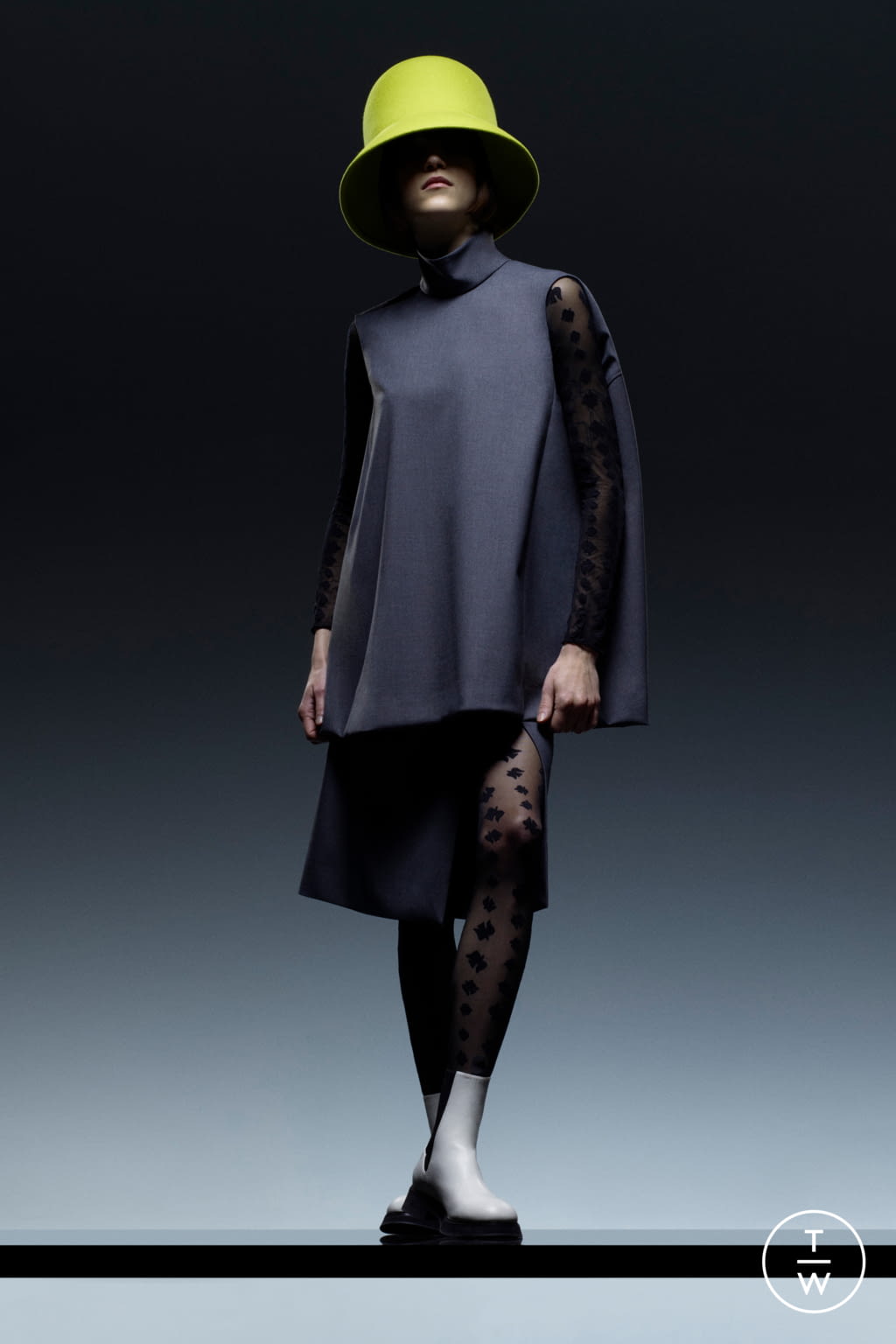 Fashion Week Paris Pre-Fall 2021 look 13 from the Nina Ricci collection womenswear