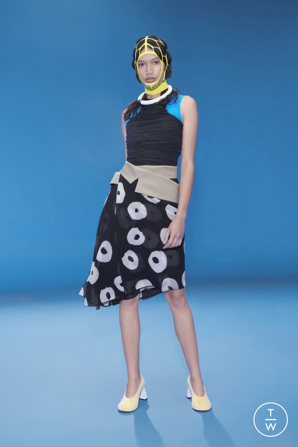 Fashion Week Paris Spring/Summer 2022 look 12 de la collection Nina Ricci womenswear