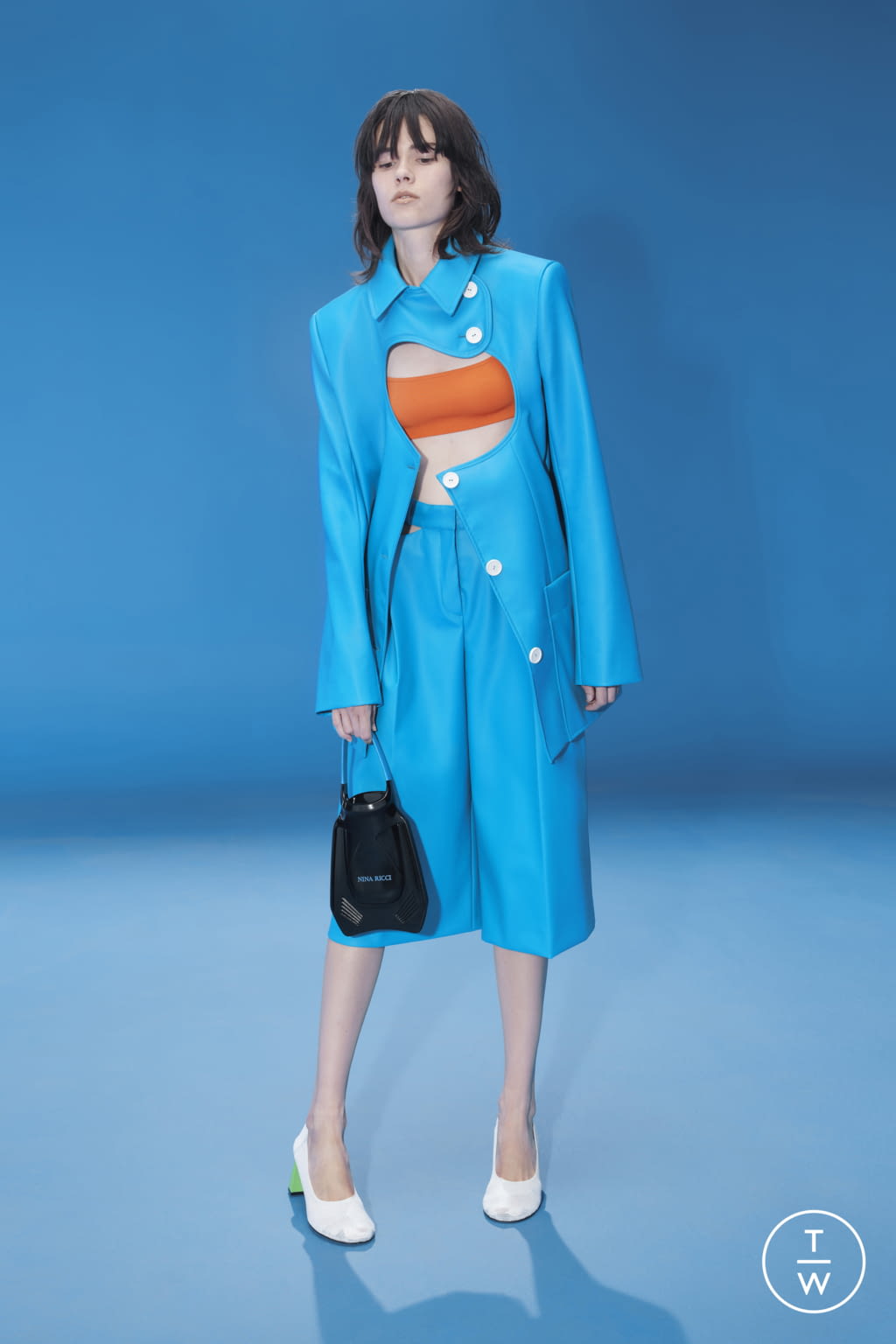 Fashion Week Paris Spring/Summer 2022 look 28 from the Nina Ricci collection womenswear
