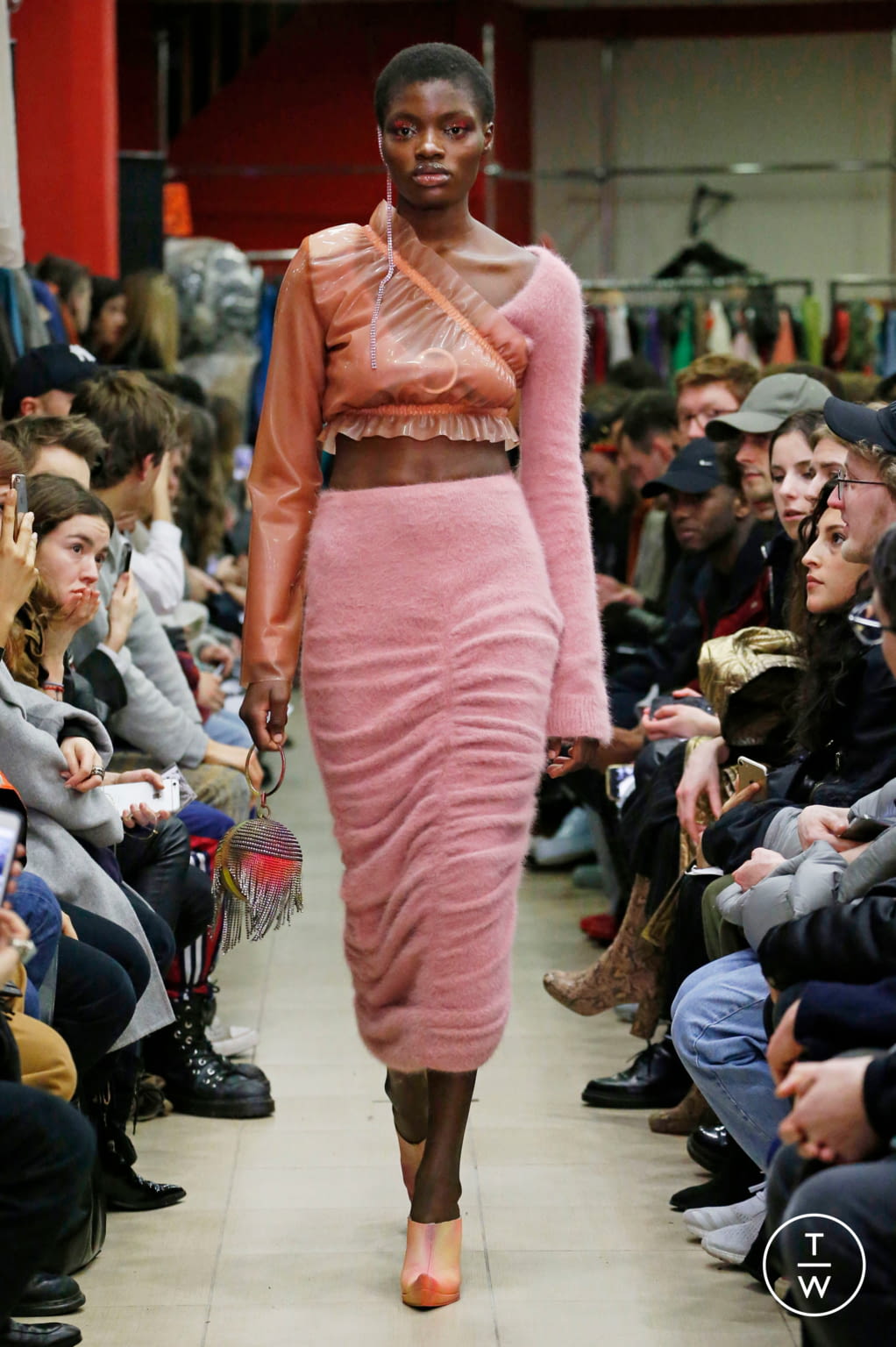 Fashion Week Paris Fall/Winter 2017 look 15 de la collection Neith Nyer womenswear