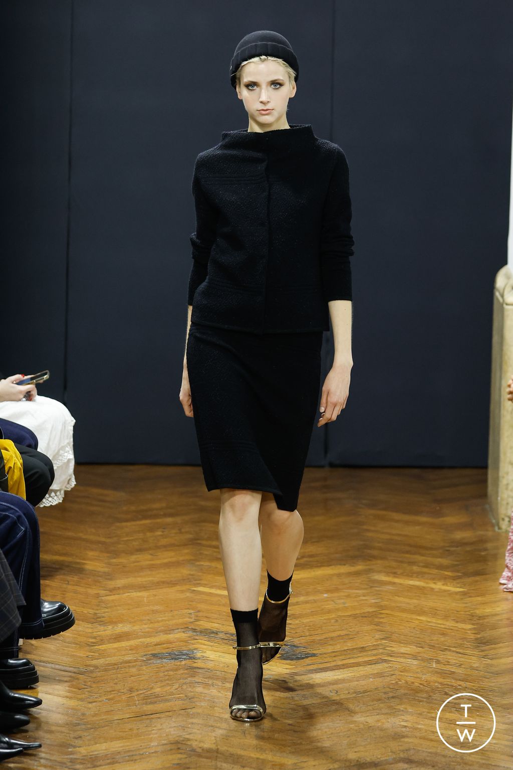 Fashion Week Milan Fall/Winter 2023 look 3 de la collection Oblique Creations womenswear