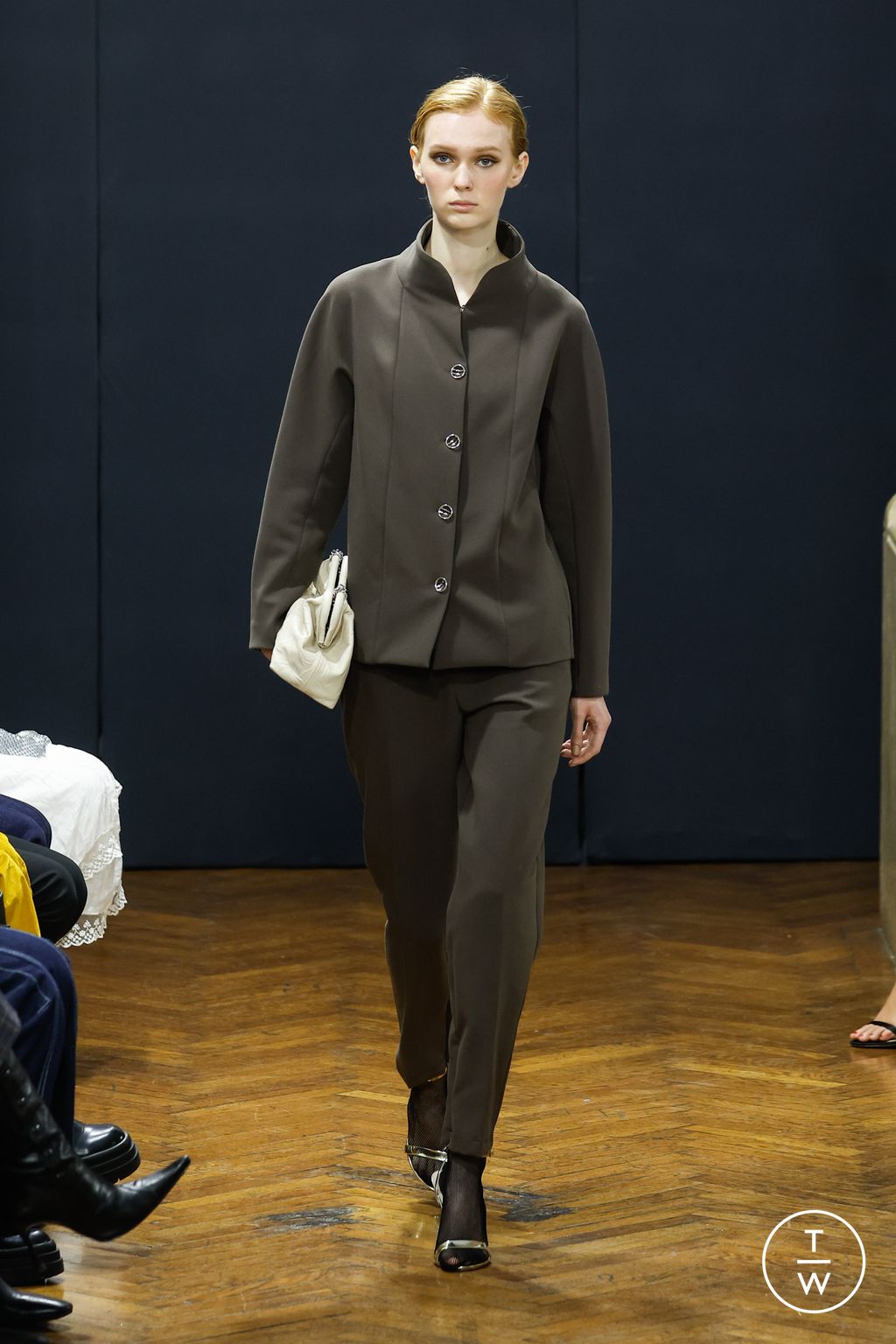 Fashion Week Milan Fall/Winter 2023 look 11 de la collection Oblique Creations womenswear
