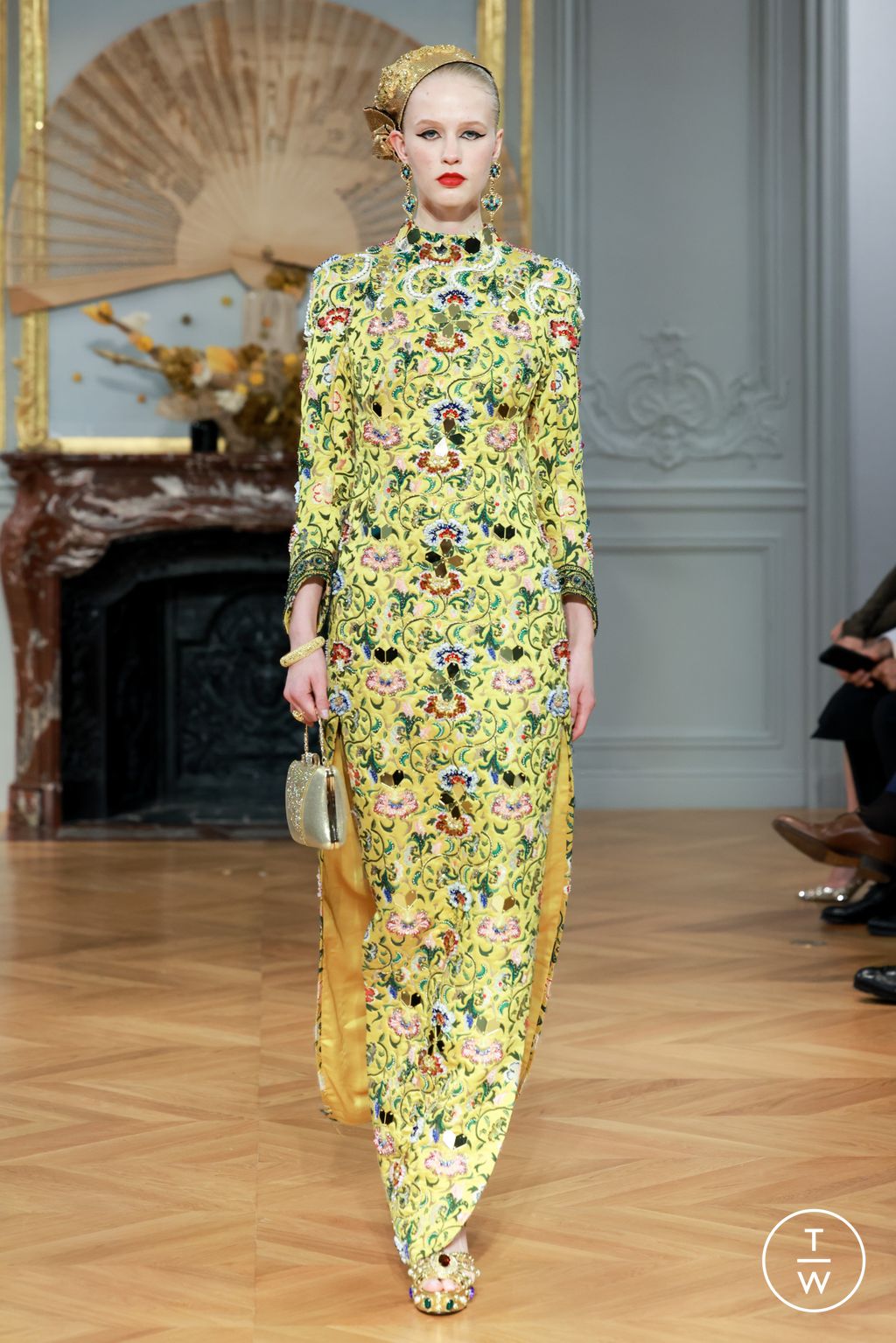 Fashion Week Paris Spring/Summer 2024 look 8 from the Laurence XU collection womenswear