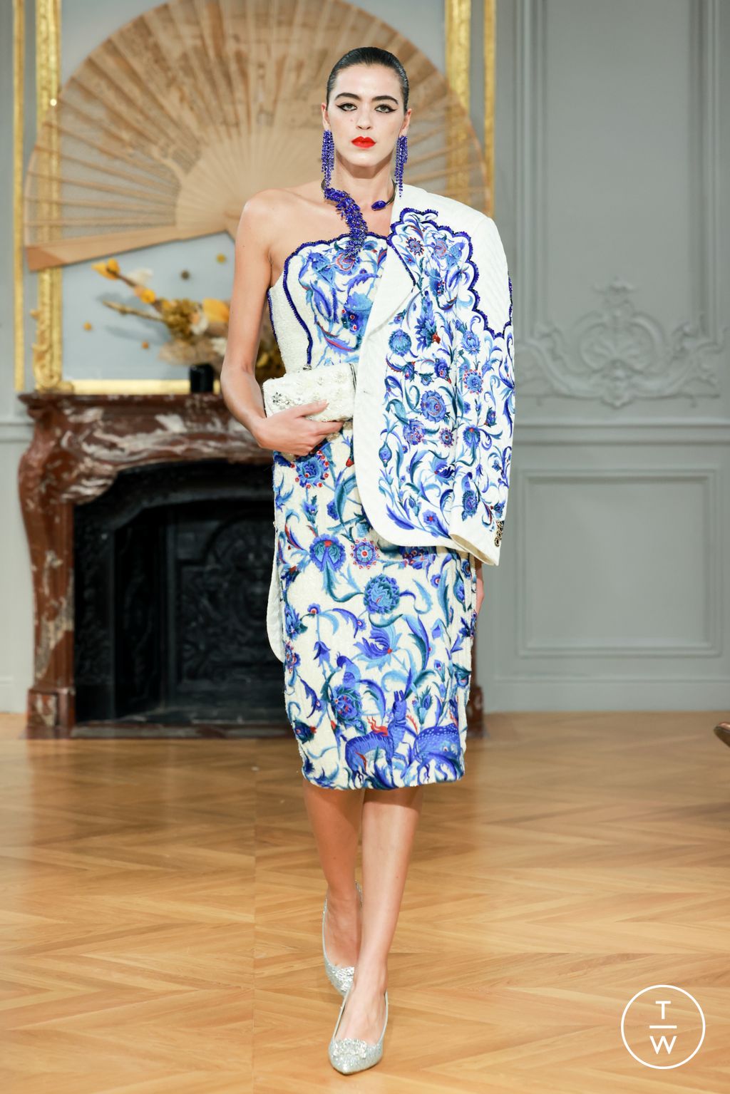 Fashion Week Paris Spring/Summer 2024 look 14 from the Laurence XU collection womenswear