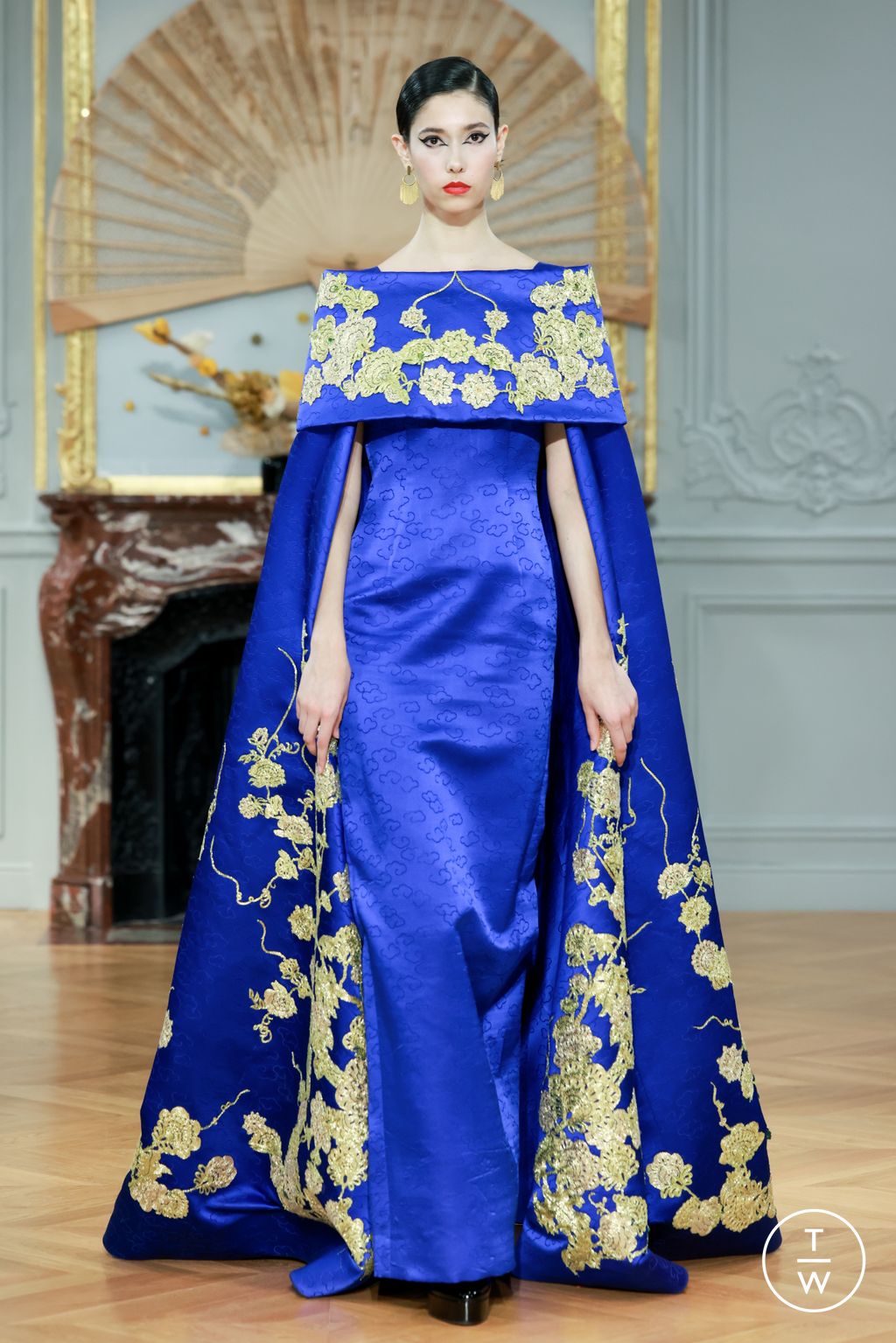 Fashion Week Paris Spring/Summer 2024 look 19 from the Laurence XU collection 女装