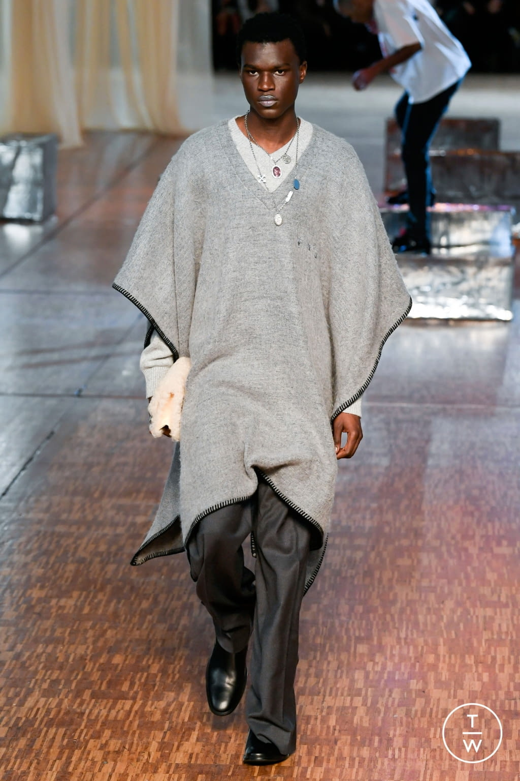 Fashion Week Paris Fall/Winter 2020 look 2 de la collection Off-White menswear