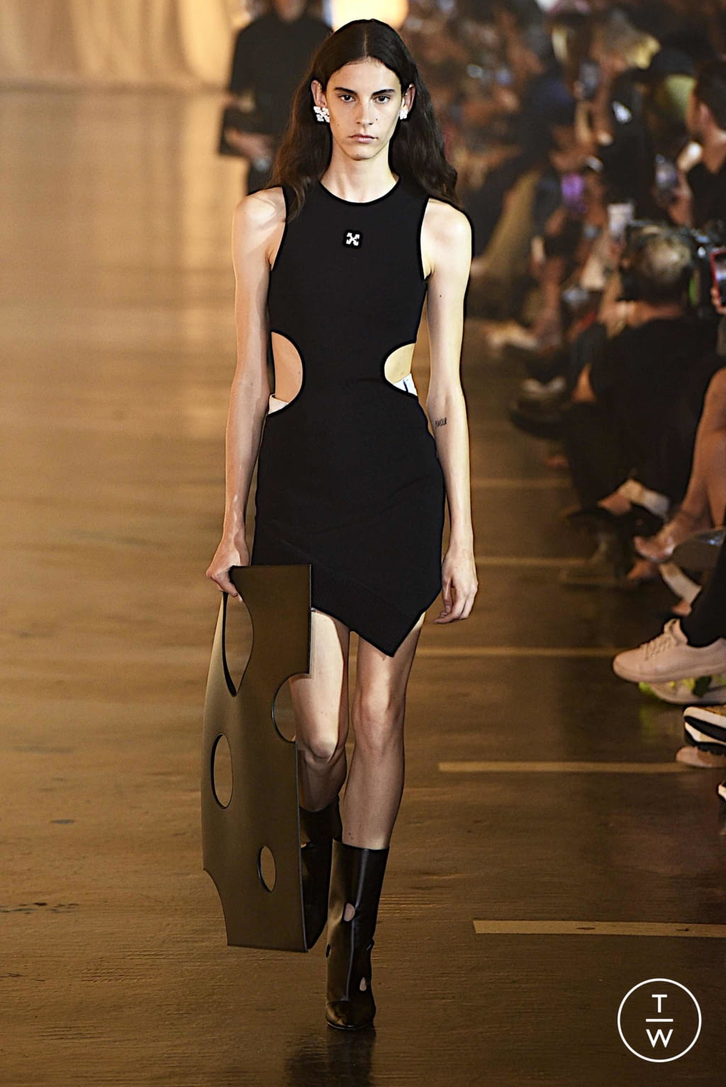 Fashion Week Paris Spring/Summer 2020 look 18 from the Off-White collection womenswear