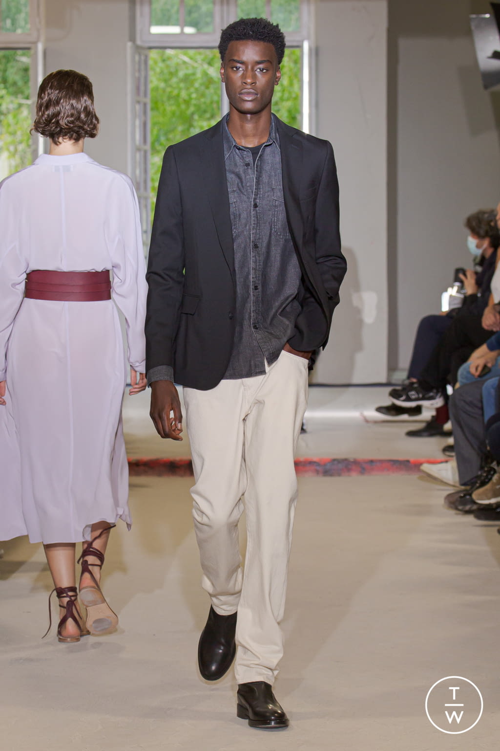 Fashion Week Paris Spring/Summer 2022 look 47 from the Officine Générale collection menswear
