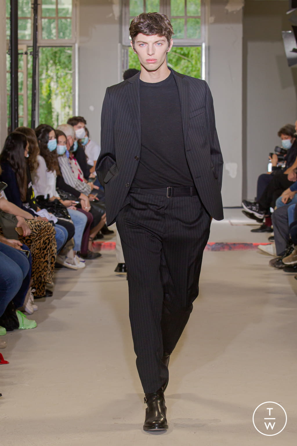 Fashion Week Paris Spring/Summer 2022 look 48 from the Officine Générale collection menswear