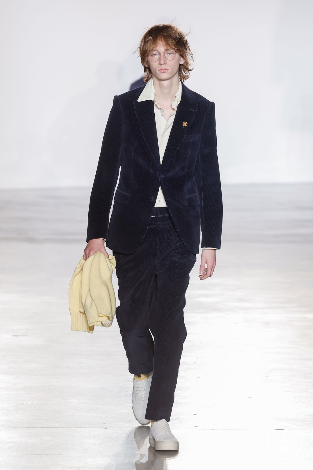 Fashion Week Paris Fall/Winter 2023 look 20 from the Officine Générale collection 男装
