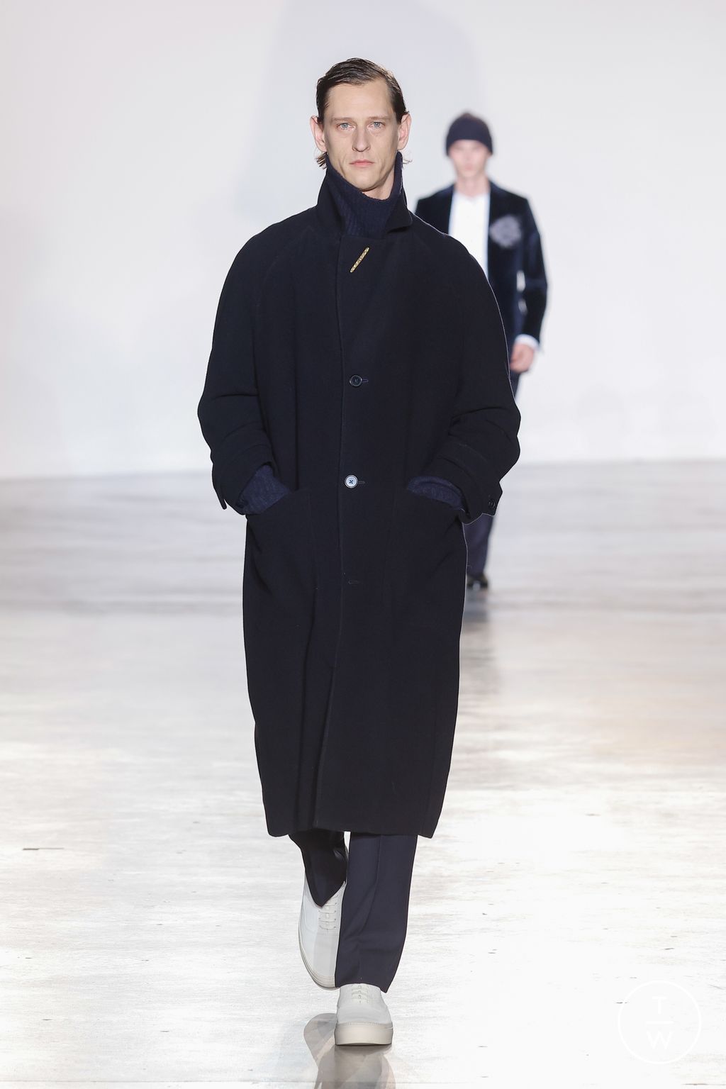 Fashion Week Paris Fall/Winter 2023 look 23 from the Officine Générale collection menswear