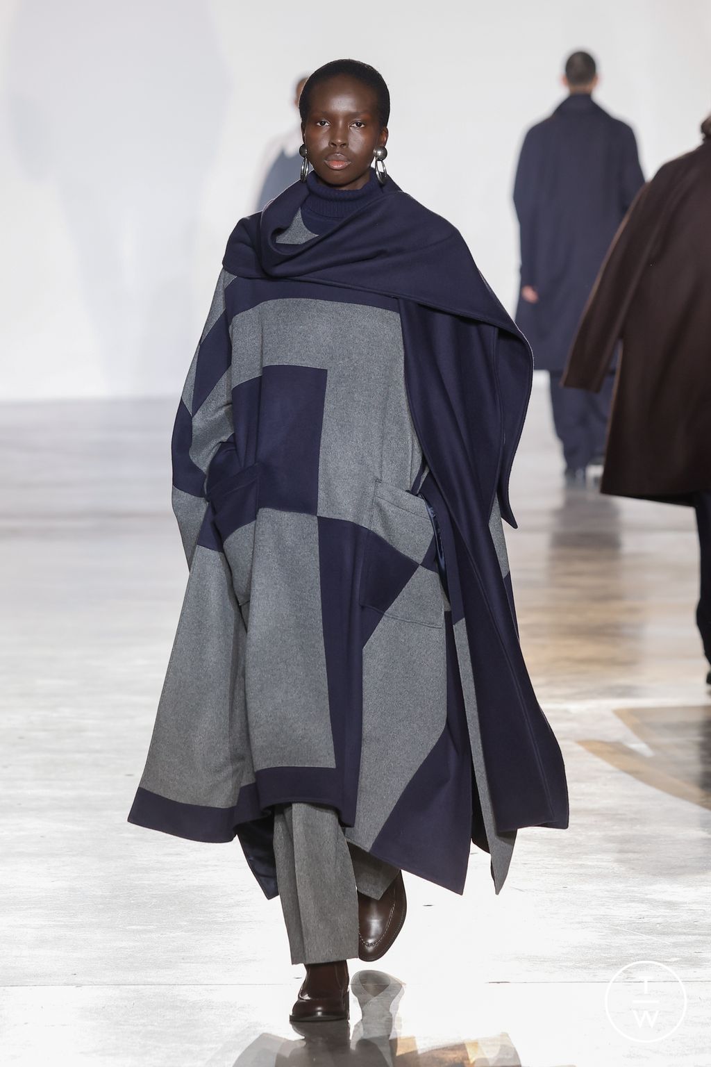 Fashion Week Paris Fall/Winter 2023 look 27 from the Officine Générale collection menswear