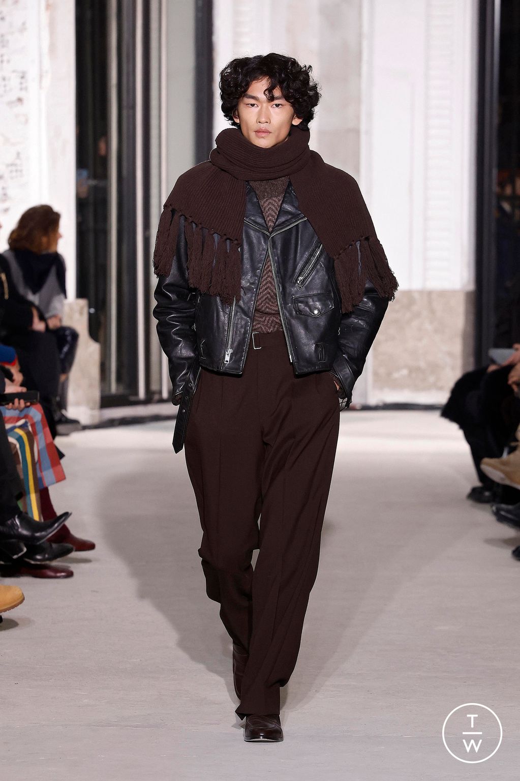 Fashion Week Paris Fall/Winter 2024 look 6 from the Officine Générale collection 男装