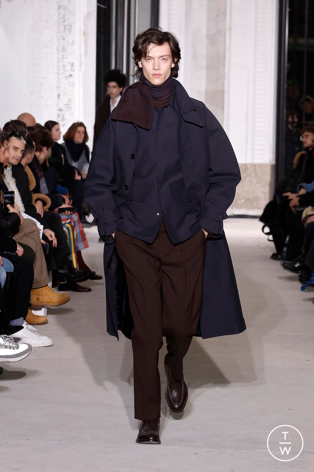 Fashion Week Paris Fall/Winter 2024 look 13 from the Officine Générale collection 男装