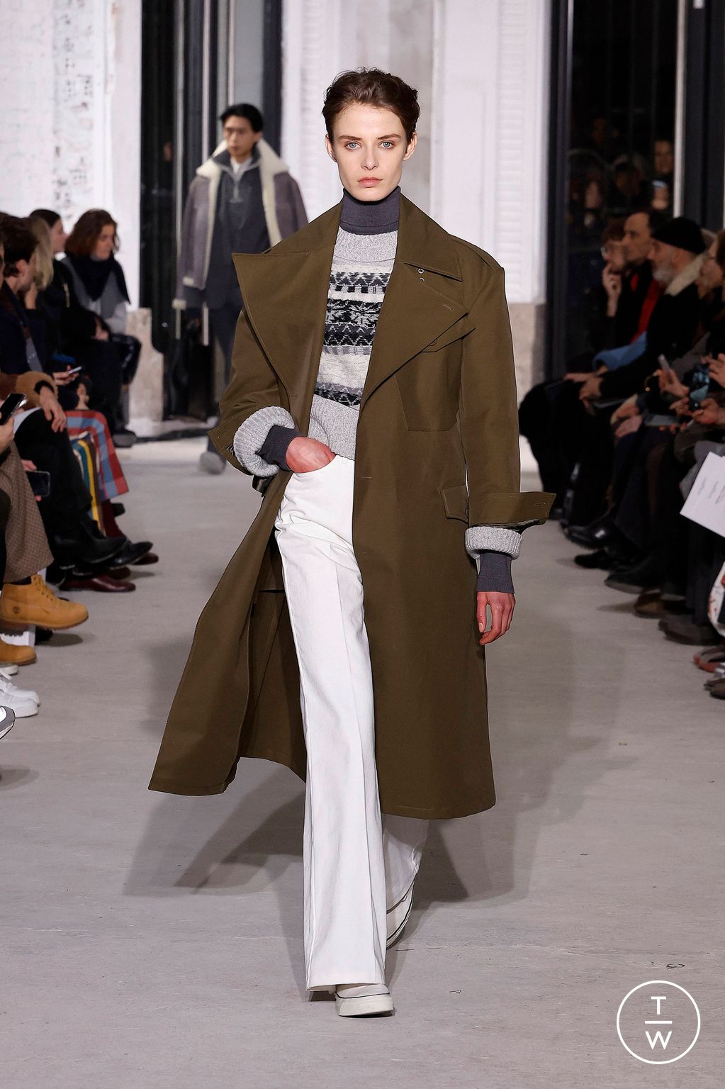 Fashion Week Paris Fall/Winter 2024 look 32 from the Officine Générale collection 男装