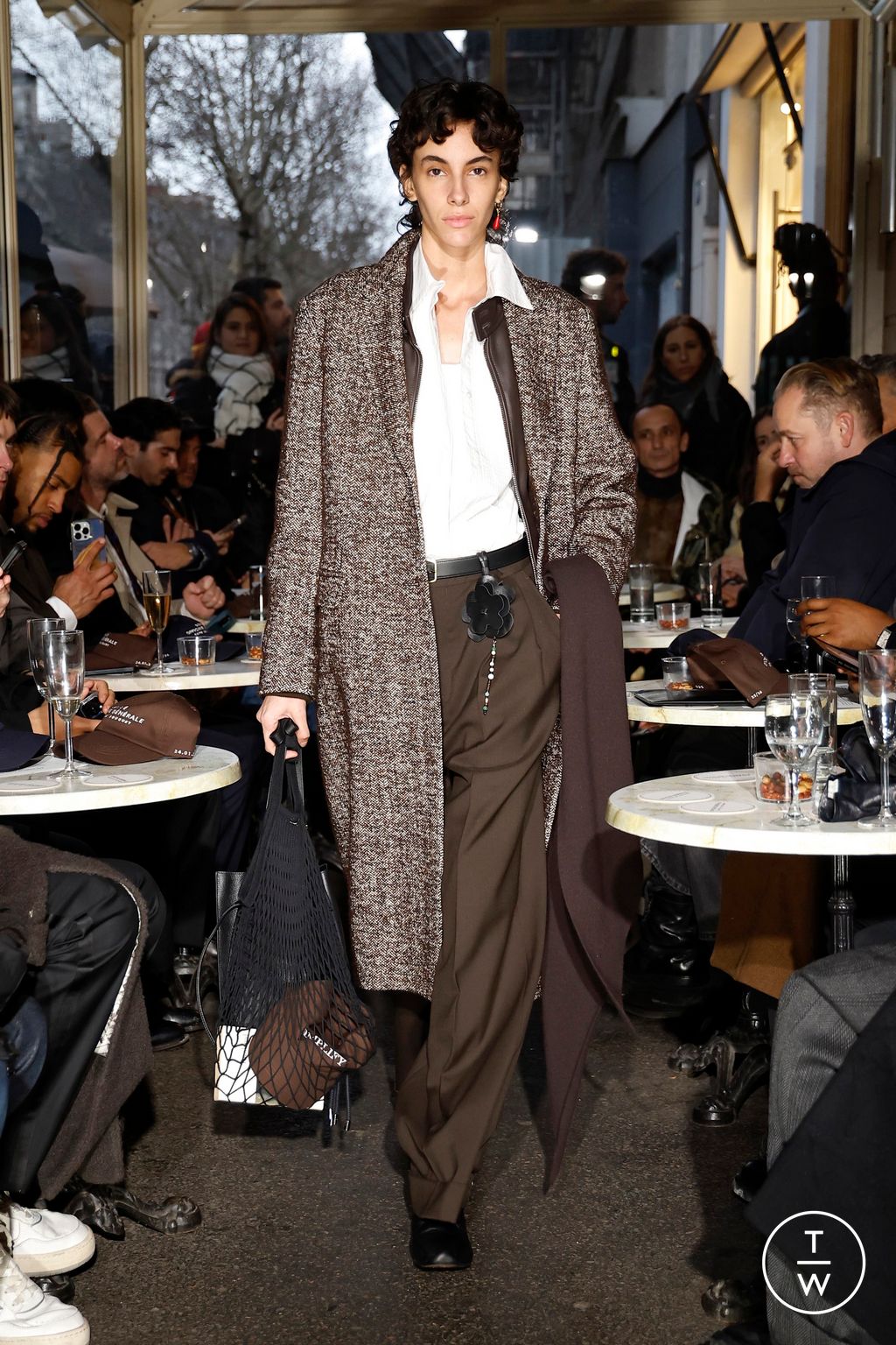 Fashion Week Paris Fall/Winter 2025 look 21 from the Officine Générale collection menswear